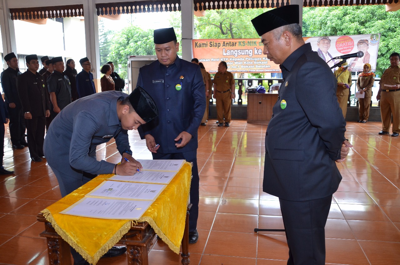 pejabat pos kota kemuning